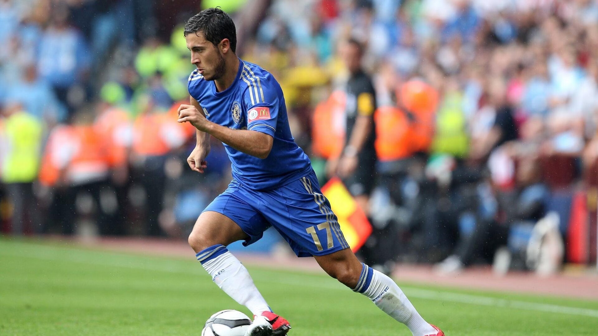 库里外线连续命中勇士再度逆转取胜，库里又创一神迹!仅用22场命中就100记三分